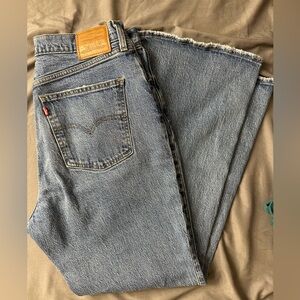 Levi’s 70s High Flare